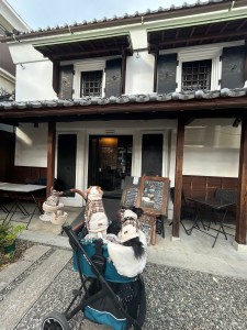 埼玉　草加市で🐶わんこたちと楽しむ蔵カフェ時間｜テラス席OKな蔵カフェ中屋でランチ＆デザート